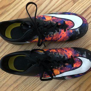 Indoor nike soccer shoes